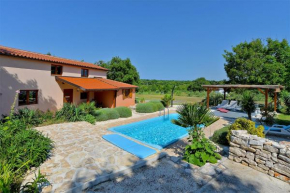 Villa Palera 2327
